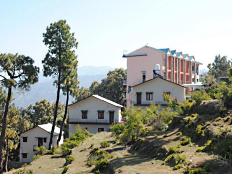Clarks Inn Binsar Eksteriør billede